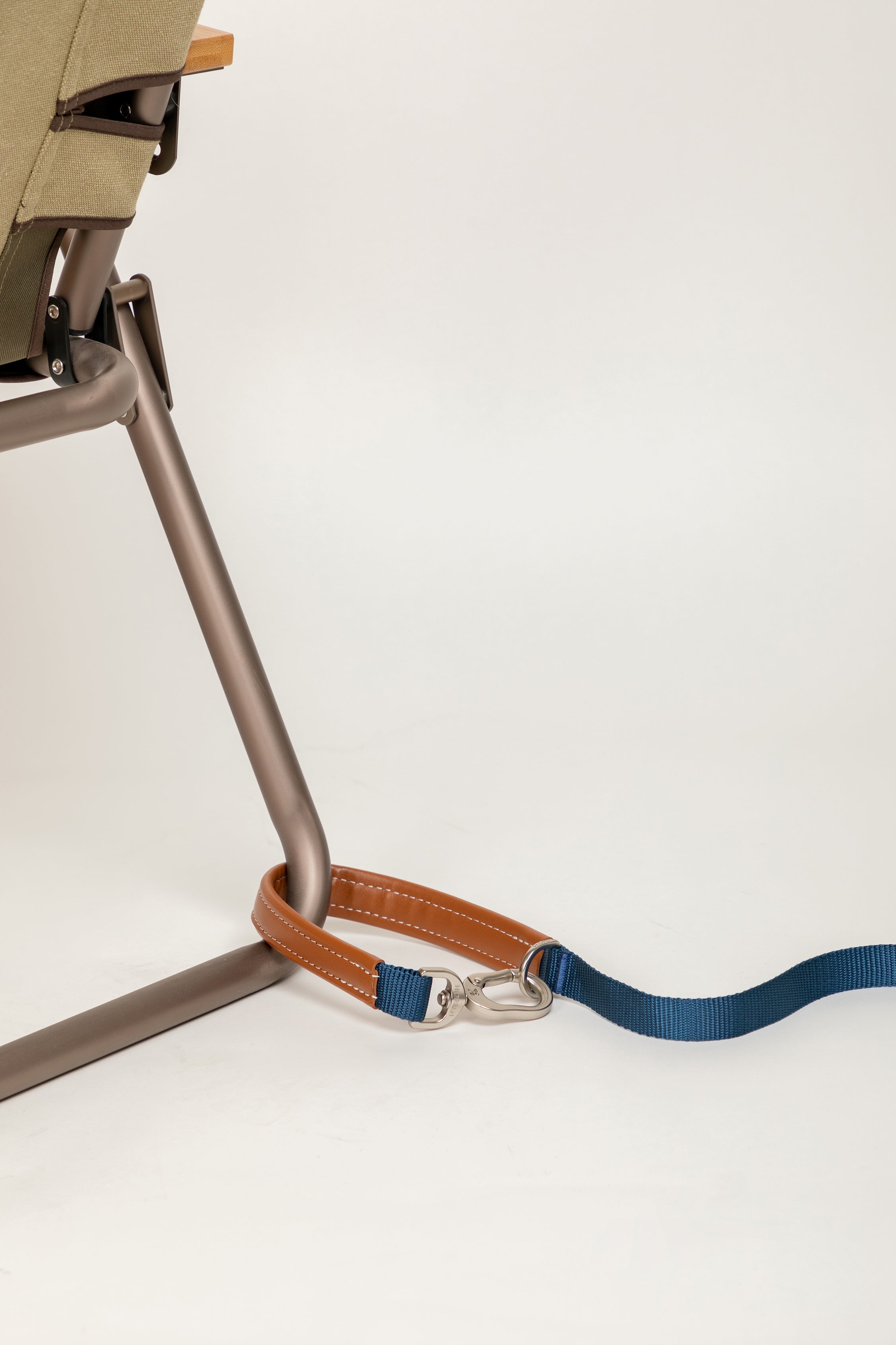 Bobo Series - Leather Multi functional Crossbody Traction Rope